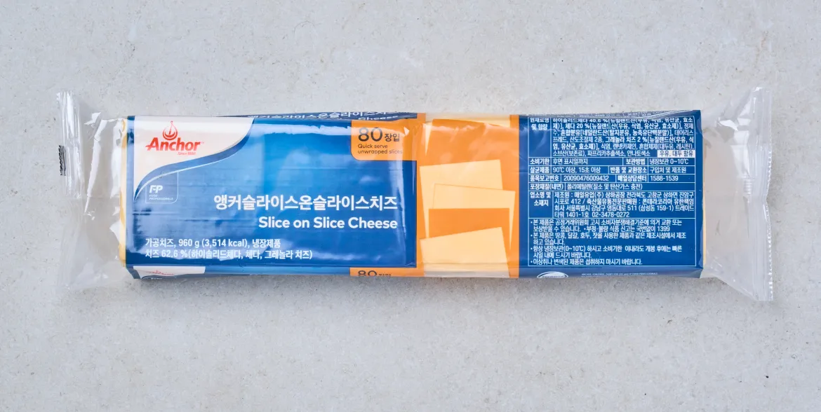 앵커 슬라이스 온 슬라이스 치즈 1,040g 84매입 정품 비닐 패키지 전면 외형 이미지